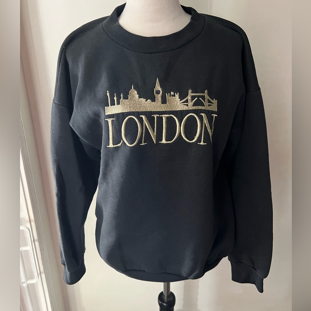 Vintage Churchill Brand LONDON sweatshirt Black with gold embroidery, size M.